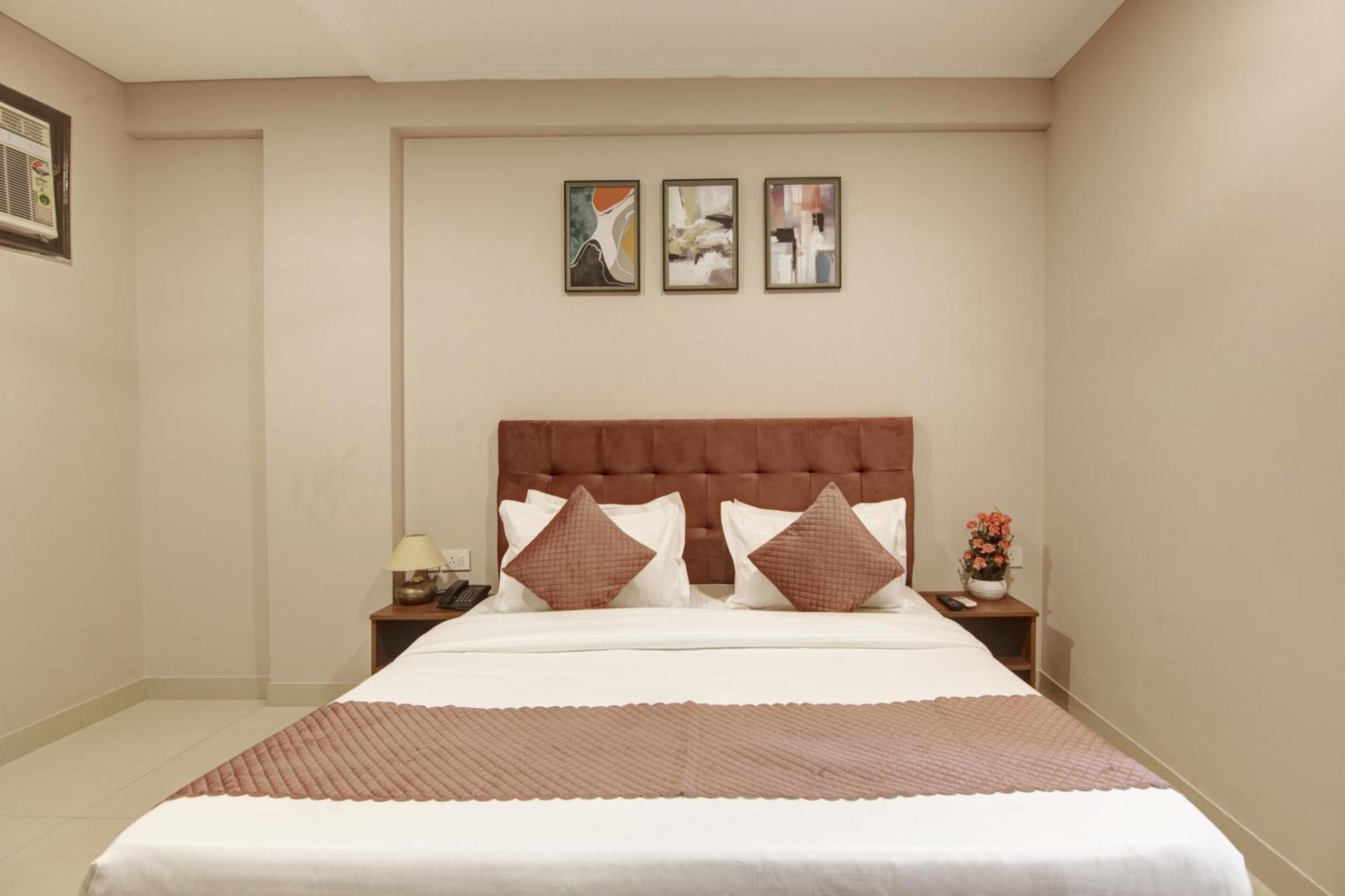 Limewood Stay - Executive Huda City Center Gurgaon Exterior photo